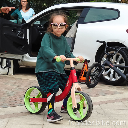 vélo pour bébé de deux ans